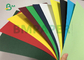 ورقة بطاقة عادية غير مطلية باللون الوردي والأزرق والأخضر 180Gsm لطباعة الإعلانات 63.5 × 91.4 سم