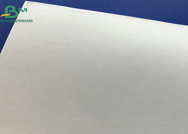 50gsm 60gsm 70gsm 80gsm أبيض يلف كرافت ورقة لأكياس ورق