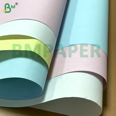 الورق غير الكربوني الملون CB / CF / CFB A2 50-75gsm 650x910mm وحجم الرسالة للحصول على النموذج والطباعة