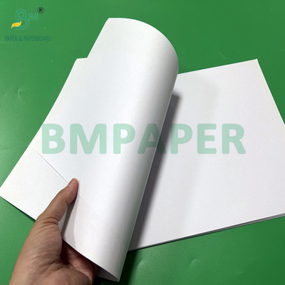 841 × 1198mm 70gsm 80gsm ورق أوفست غير مغلف للطباعة النصية الكتب