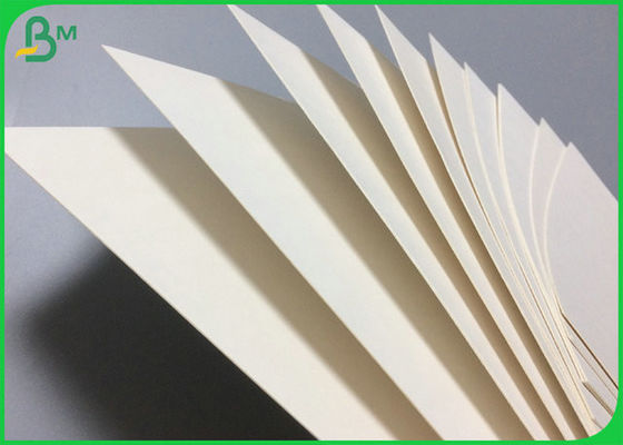 أبيض 555gsm مجلس الورق السميك بيرمات لصنع الوقايات القهوة