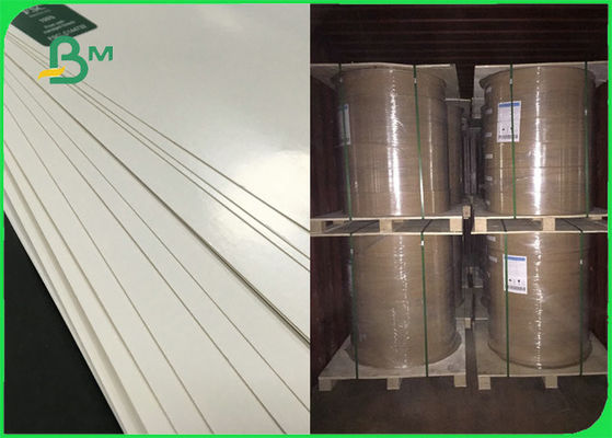 FSC 100 ٪ لب الخشب الخالص ورقة PE PE المغلفة لصنع لوحة 300gsm