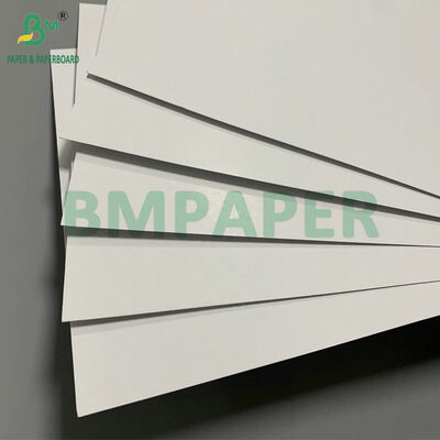 ورق لعب عالي التعتيم 310 جرامًا في المتر المربع 320 جرامًا في المتر المربع بقلب أزرق لبطاقات الألعاب