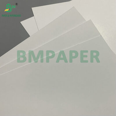 ورق لعب عالي التعتيم 310 جرامًا في المتر المربع 320 جرامًا في المتر المربع بقلب أزرق لبطاقات الألعاب