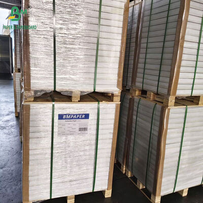 الورق المتعدد الألوان 55gsm 60gsm النسخ الذاتي NCR 650mm X 920mm صورة سوداء