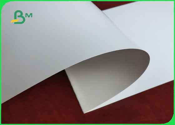 FSC الحرير مات ورقة 100/115/120/150 / 300GSM تأثير الطباعة السلس جيدة