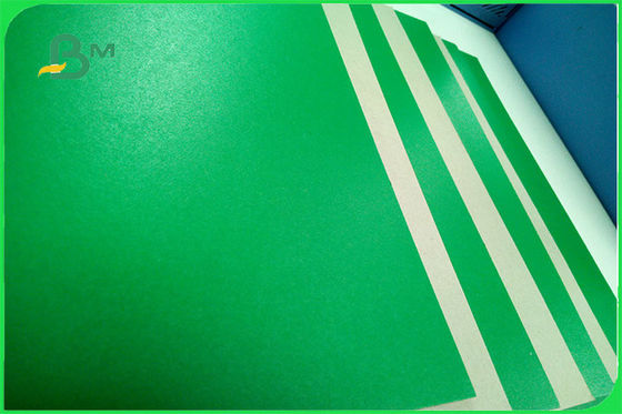 FSC ملون ملون ورنيش جامدة مقوى 2.0mm لصناديق هدايا عيد الميلاد