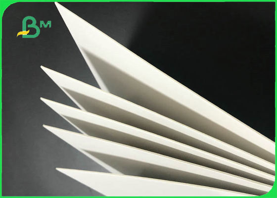 61 * 61 سم 1.5 مم 2.0 مم FSC & SGS Duplex Board White Back لصناديق مستحضرات التجميل